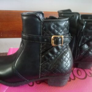 Bota Fashion Infantil montaria cano curto