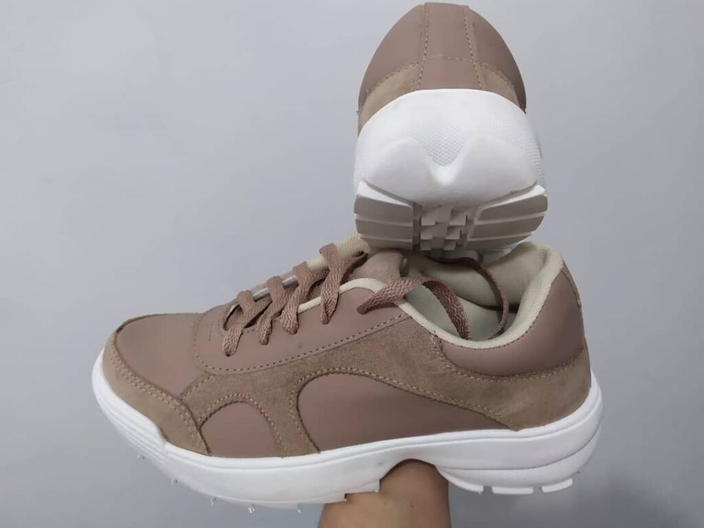 Tênis Jogging Chunky Recortes Bege - FiveBlu