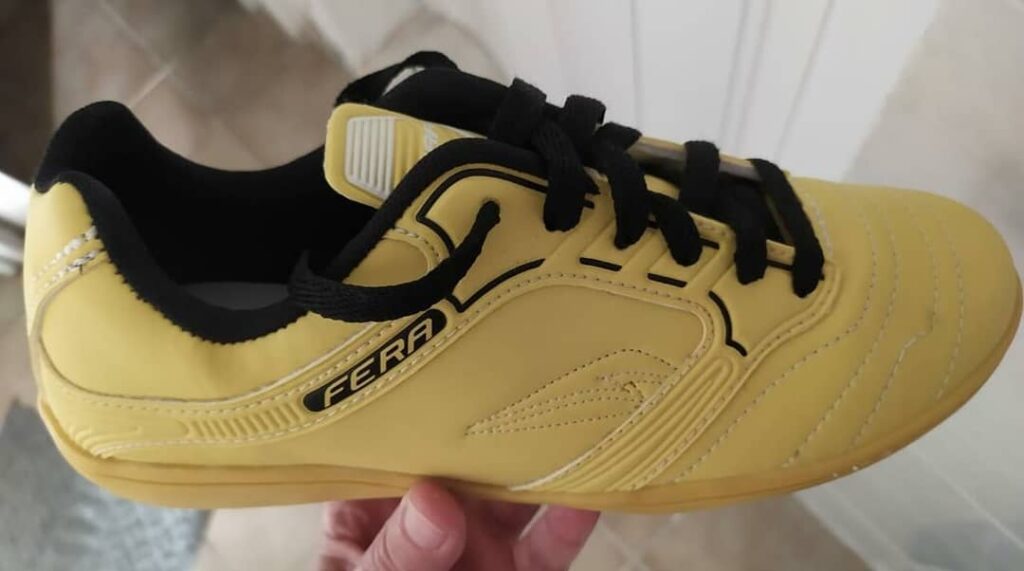 Chuteira Futsal com sola PVC