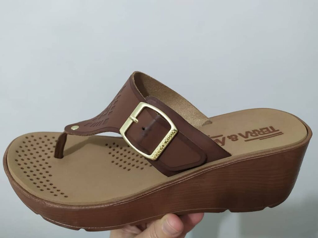 Tamanco Anabela Feminino Terra e Agua Marrom
