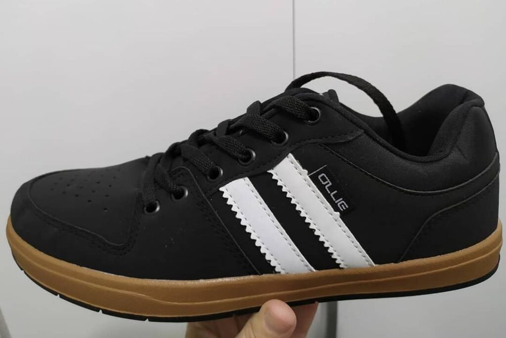 Tênis Masculino Casual Listras Laterais Ollie