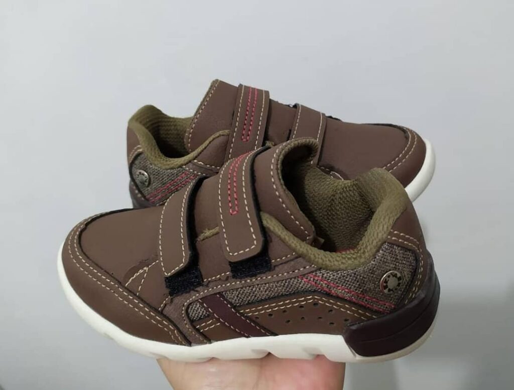 Tênis Infantil com Velcro - Chocolate