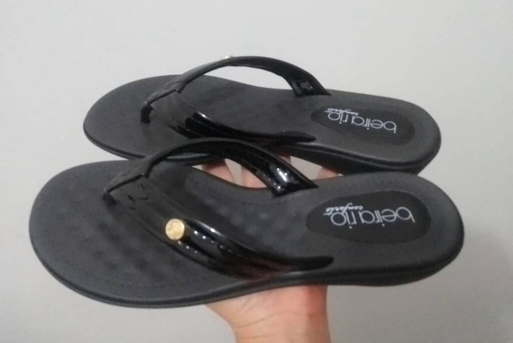 Sandália Feminina de Verniz Beira Rio Conforto 8224846