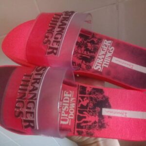 Chinelo Slide Feminino Netflix Stranger Things Ipanema