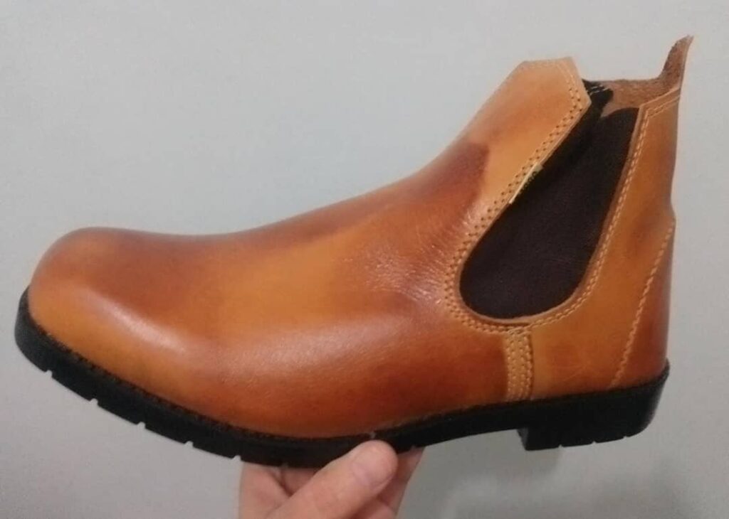Botina Masculina de couro - Caramelo