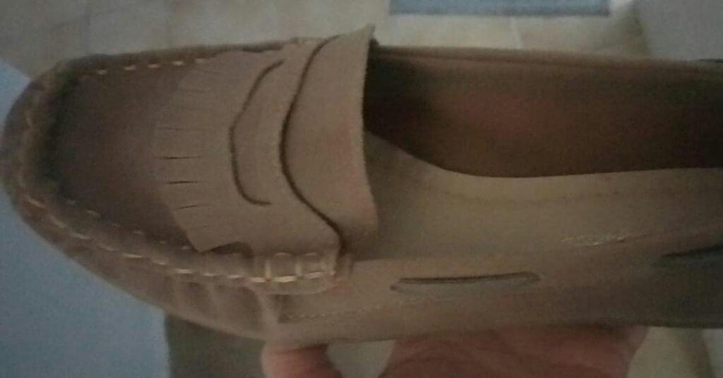 Sapato Mocassim Feminino com Franjas na Frente