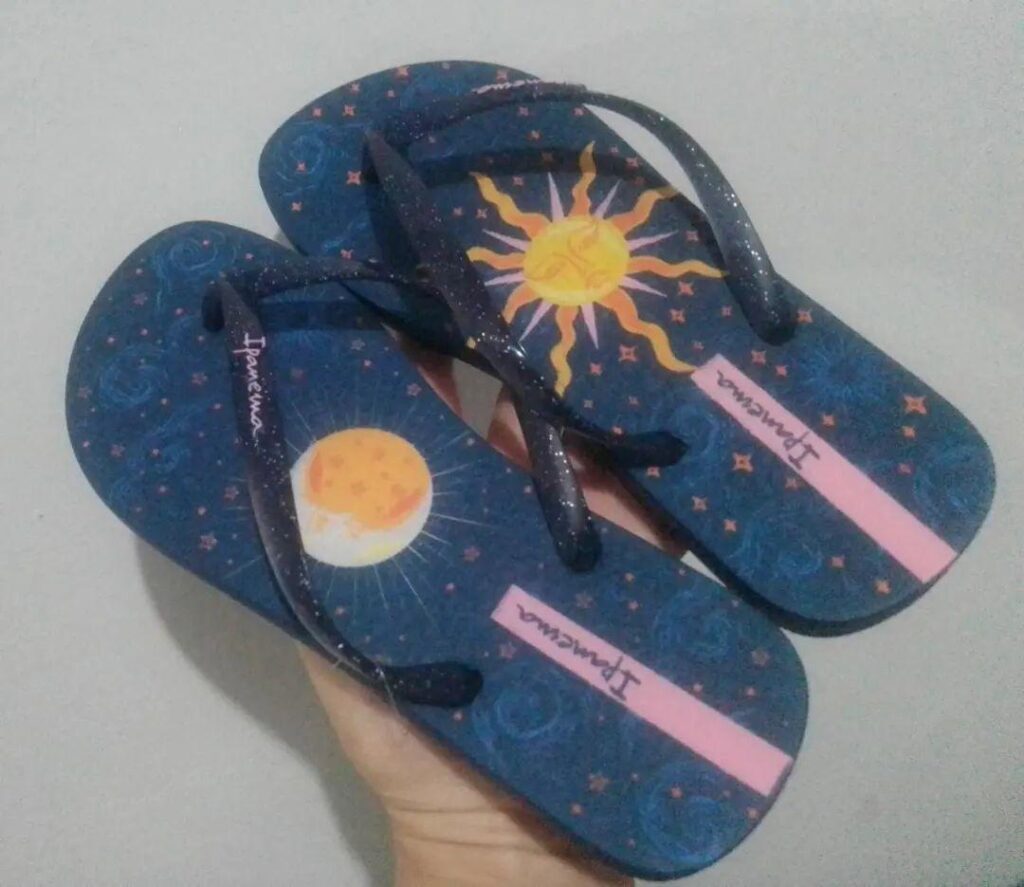 Chinelo Feminino Ipanema Sem Igual Estampado Lua e Sol