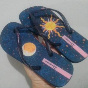 Chinelo Feminino Ipanema Sem Igual Estampado Lua e Sol