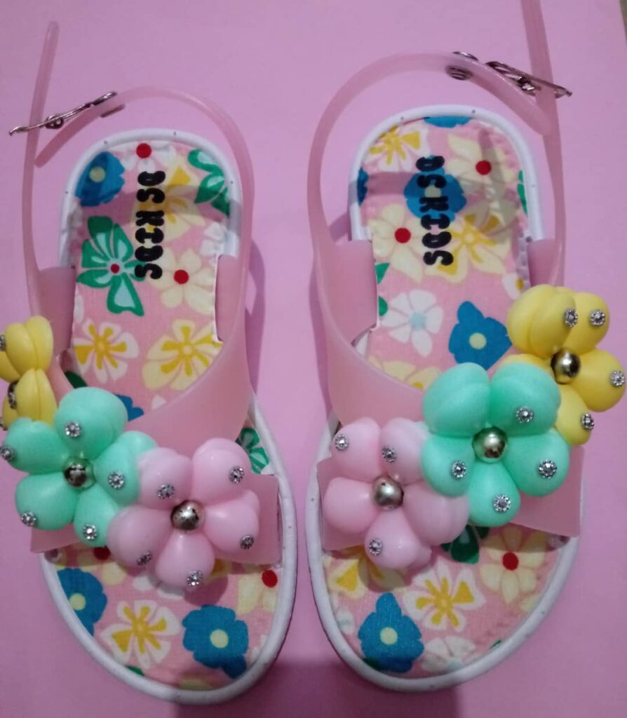 Sandália Infantil Floral DC Kids