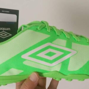 Chuteira Umbro Carbon Society Verde