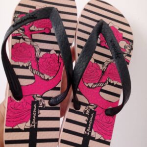 Chinelo Feminino Estampa Rosas Next Ipanema 26381