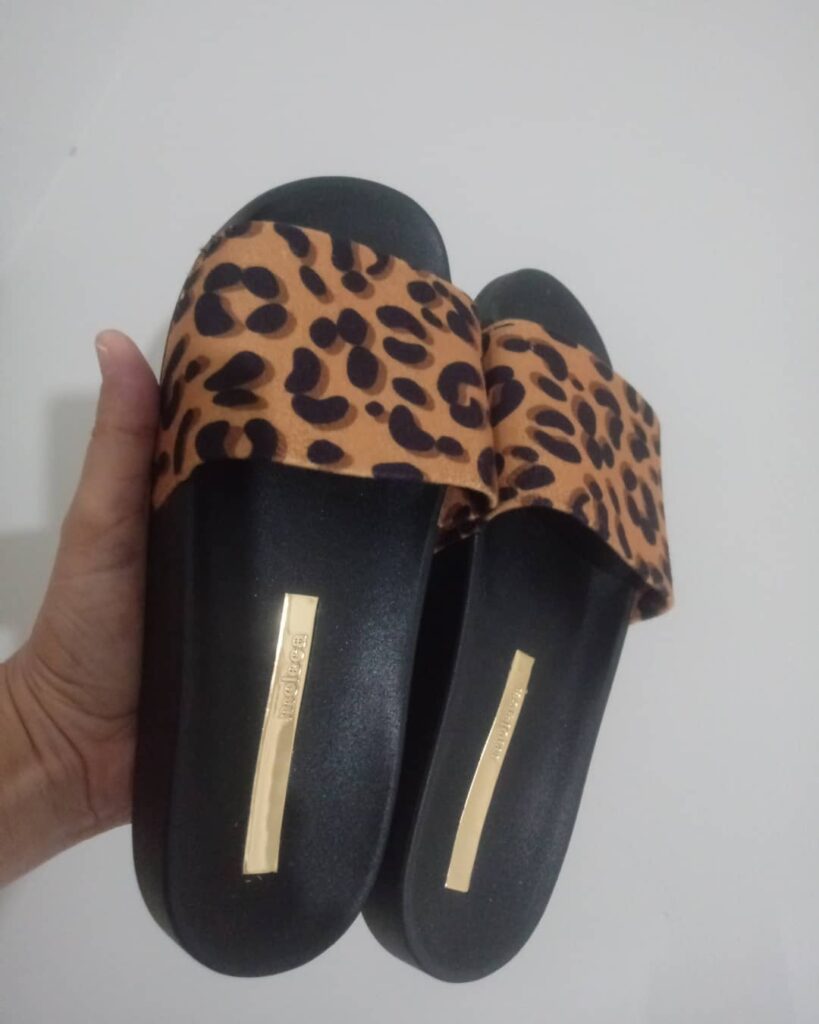 Chinelo Feminino Slide Estampa Animal Print Moleca