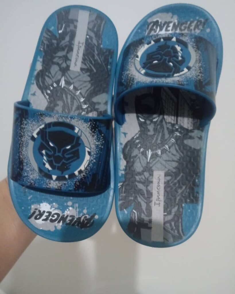Chinelo Avangers (Vingadores) Slide Pantera Negra 26161 Azul