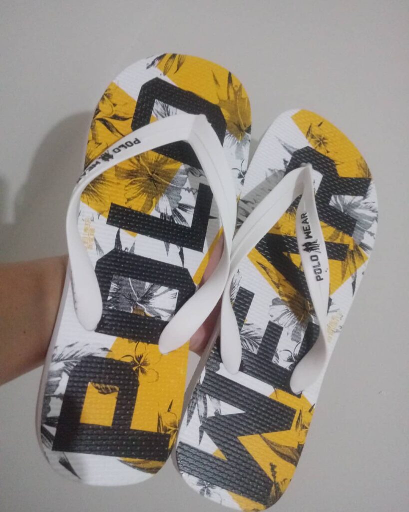 Chinelo Polo Wear Lettering Branco