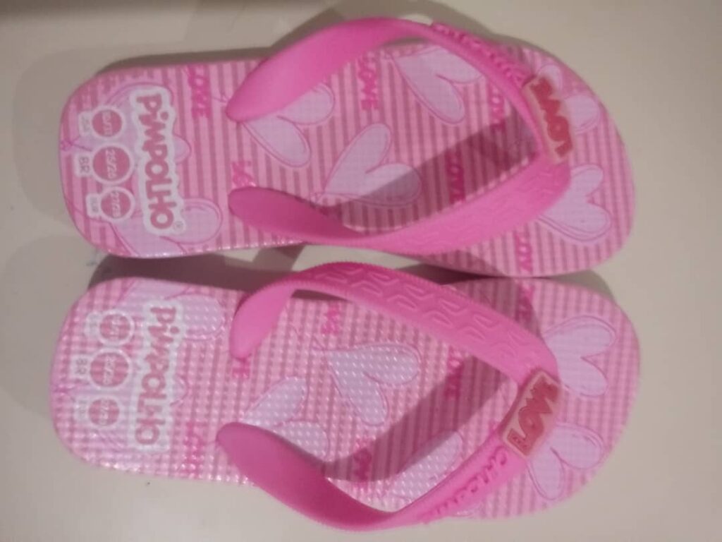 Chinelo Infantil Estampa Corações Pimpolho