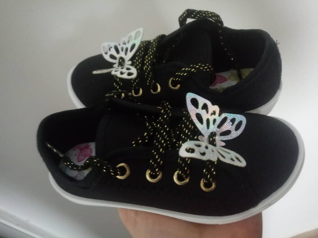 Tênis Infantil Feminino com Borboleta