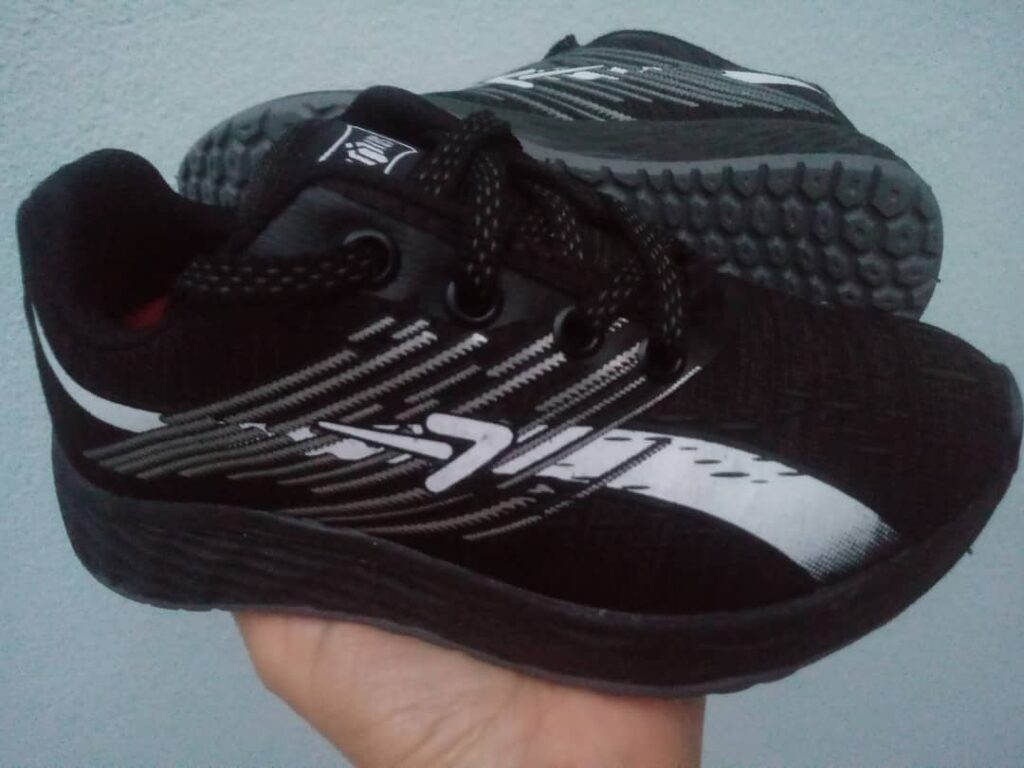 Tênis Infantil Box Kids Preto com Detalhe em Branco