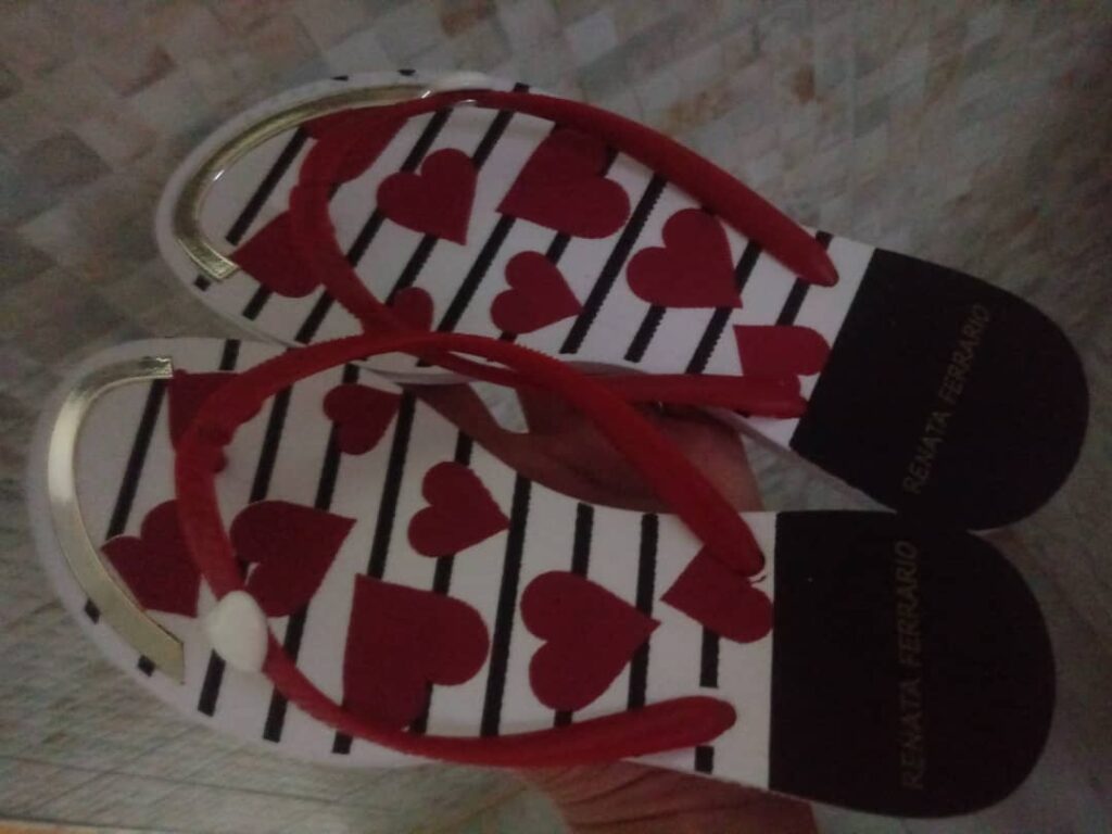Chinelo Feminino Estampa Corações