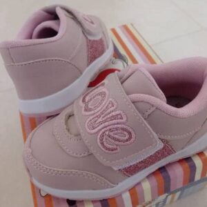 Tênis Infantil Feminino Escrito Love no Velcro - Rosa